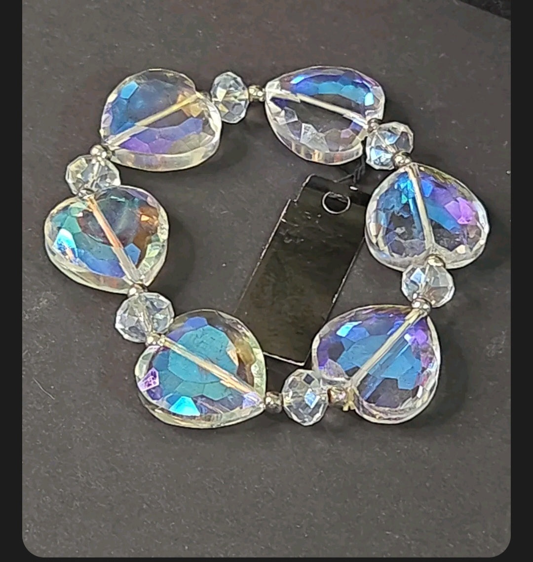 Oddly Darling Vintage stretch bracelet featuring iridescent faceted heart beads with aurora borealis shimmer.